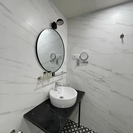Soho Boutique Urban Hotell 3*